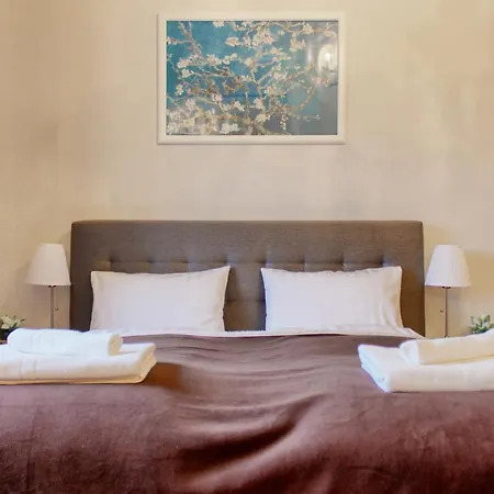Lägenhet 4br , 3bhr With Ac At The Opera